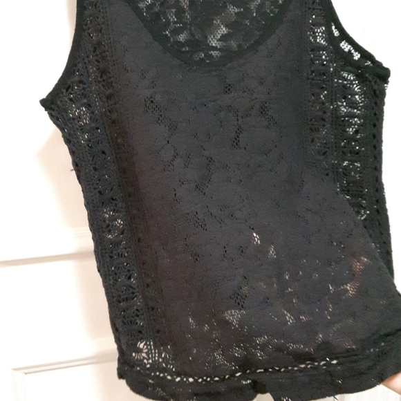 🛍️ Black lace tank top - Picture 3 of 4